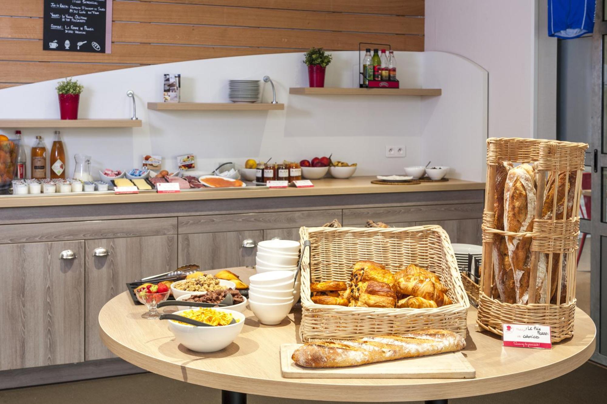 Brit Hotel Toulouse Colomiers - L'Esplanade Eksteriør bilde