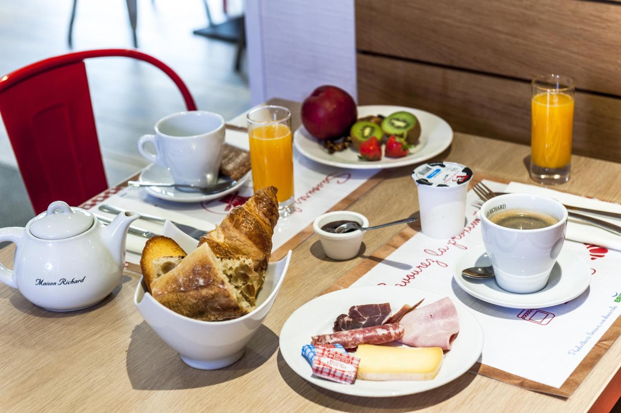 Brit Hotel Toulouse Colomiers - L'Esplanade Eksteriør bilde